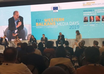 69991208_386448105365522_7210136082841600000_n